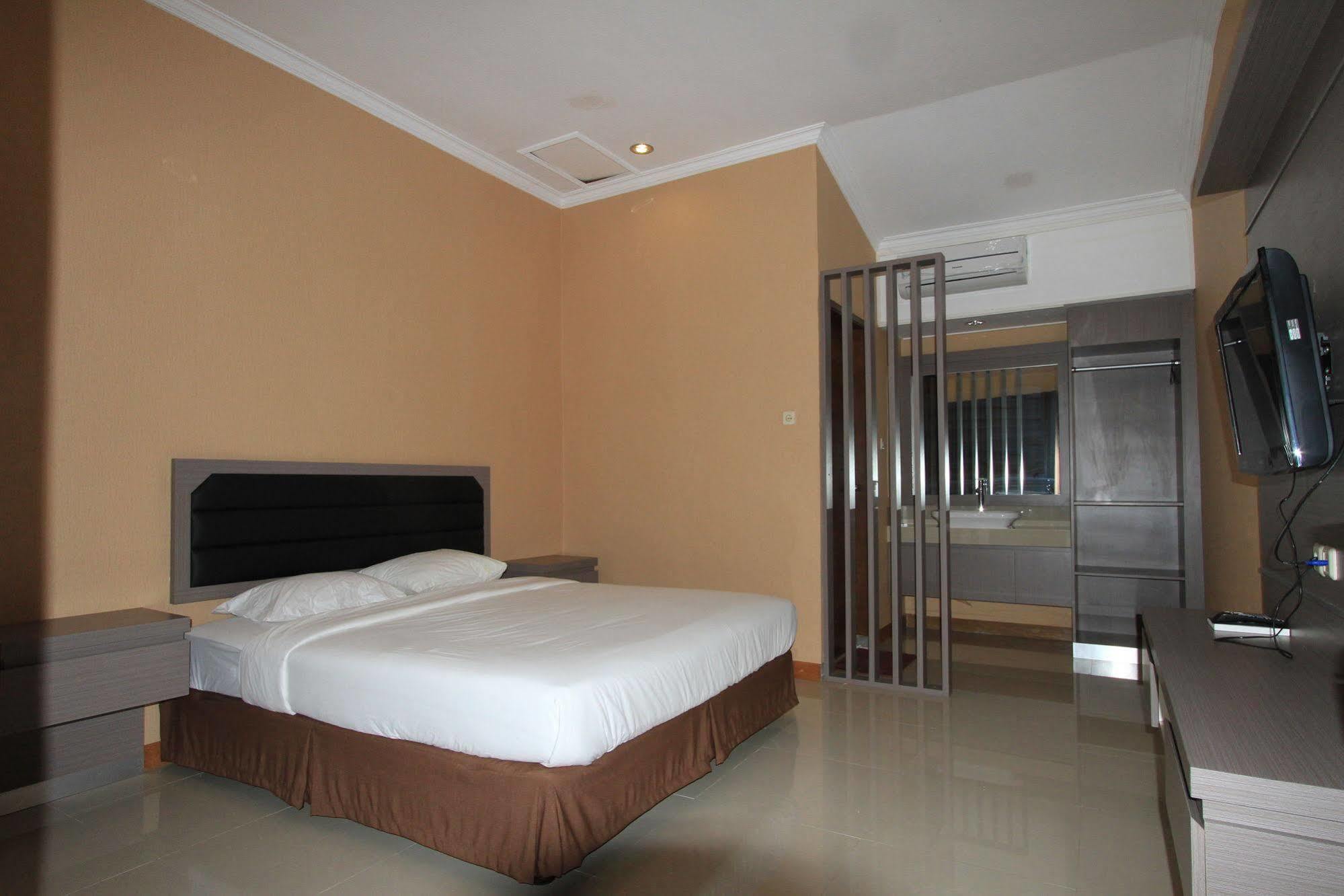 Hotel Bumi Aditya Senggigi Zewnętrze zdjęcie