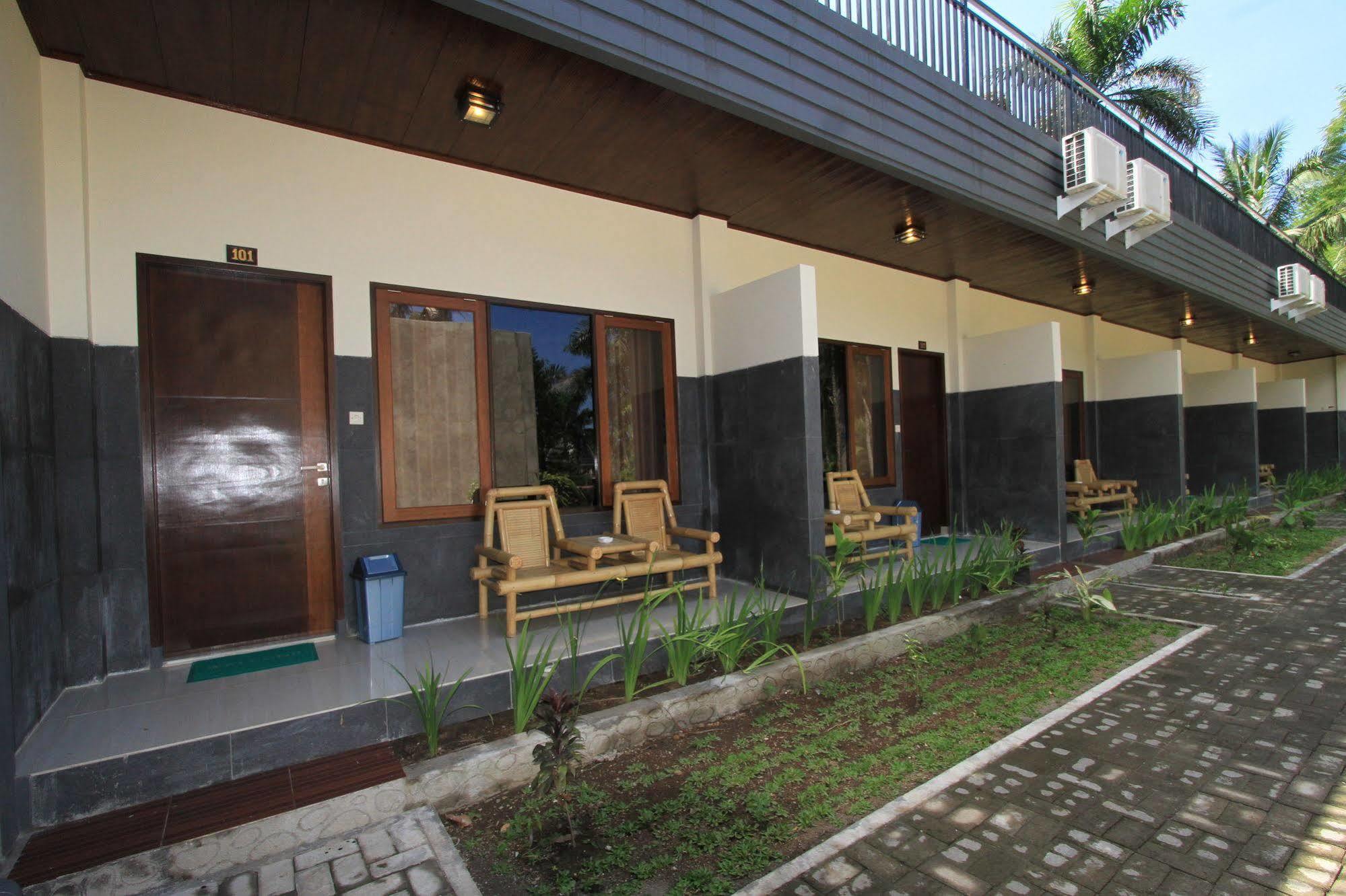 Hotel Bumi Aditya Senggigi Zewnętrze zdjęcie